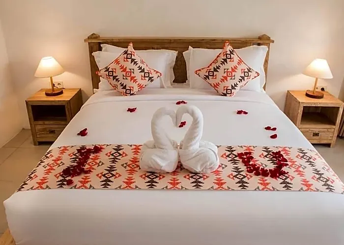 Apartment Peaceful Fancy Double Bed With Pool In Canggu