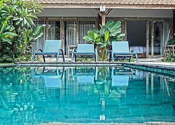 Peaceful Fancy Double Bed With Pool In Canggu Apartment *